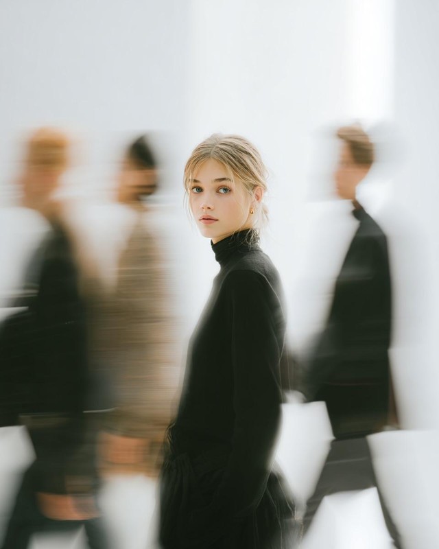 High Fashion Editorial — Still Figure Among Motion Blur