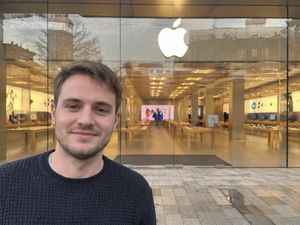 Closed Apple Store Street Photo