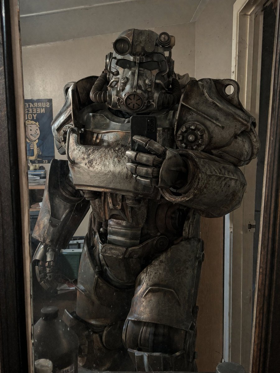 Power Armor Selfie