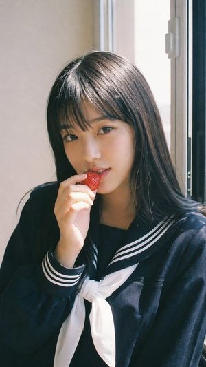 Soft and Youthful Japanese Idol Portrait