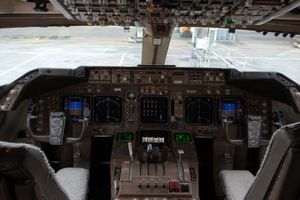 Ultra-realistic Boeing 747 Cockpit