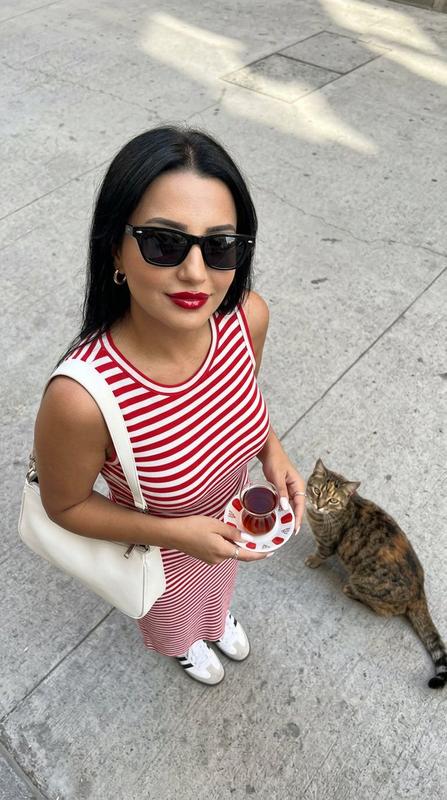 Istanbul Cat Street Style