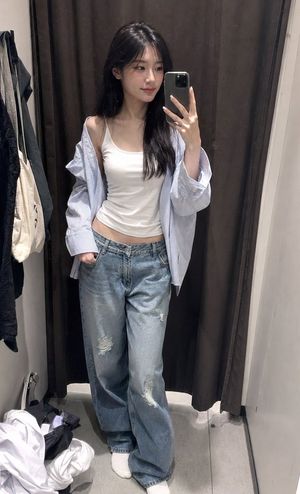 ZARA 试衣间镜面自拍