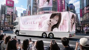 日本美妆广告宣传车