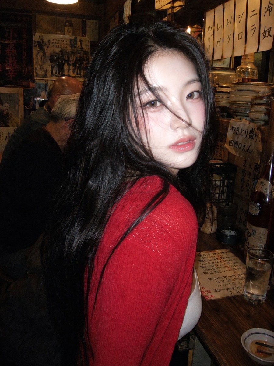 90s Japanese Izakaya Snapshot