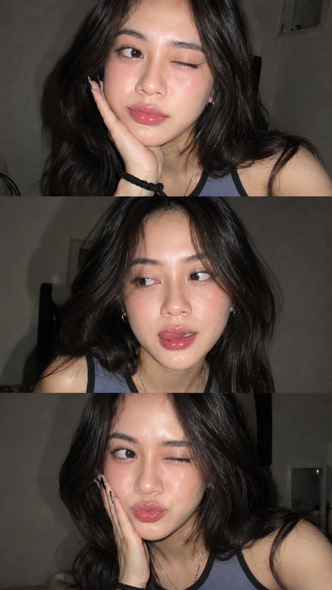 Profile / Avatar - Y2K Instagram Flash Selfie Collage