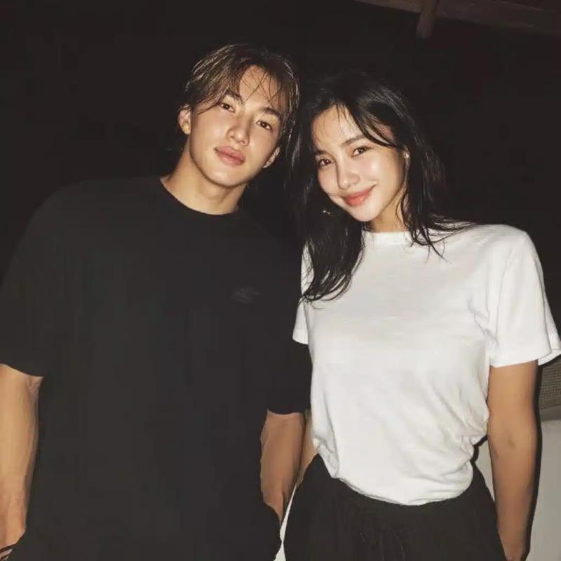 Korean Couples in Minimalist Fashion