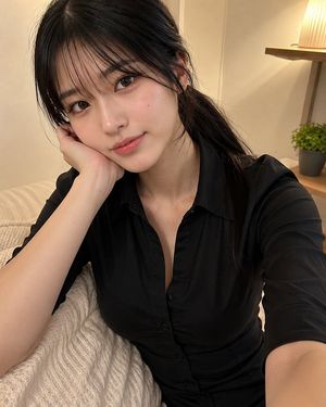 真实的日本女高中生手机自拍