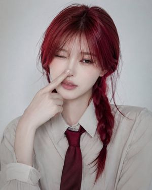 深红编发日系职场风肖像