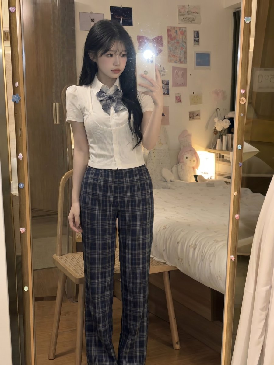 韩系氛围感舒适镜面自拍