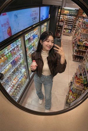 韩国便利店镜面自拍
