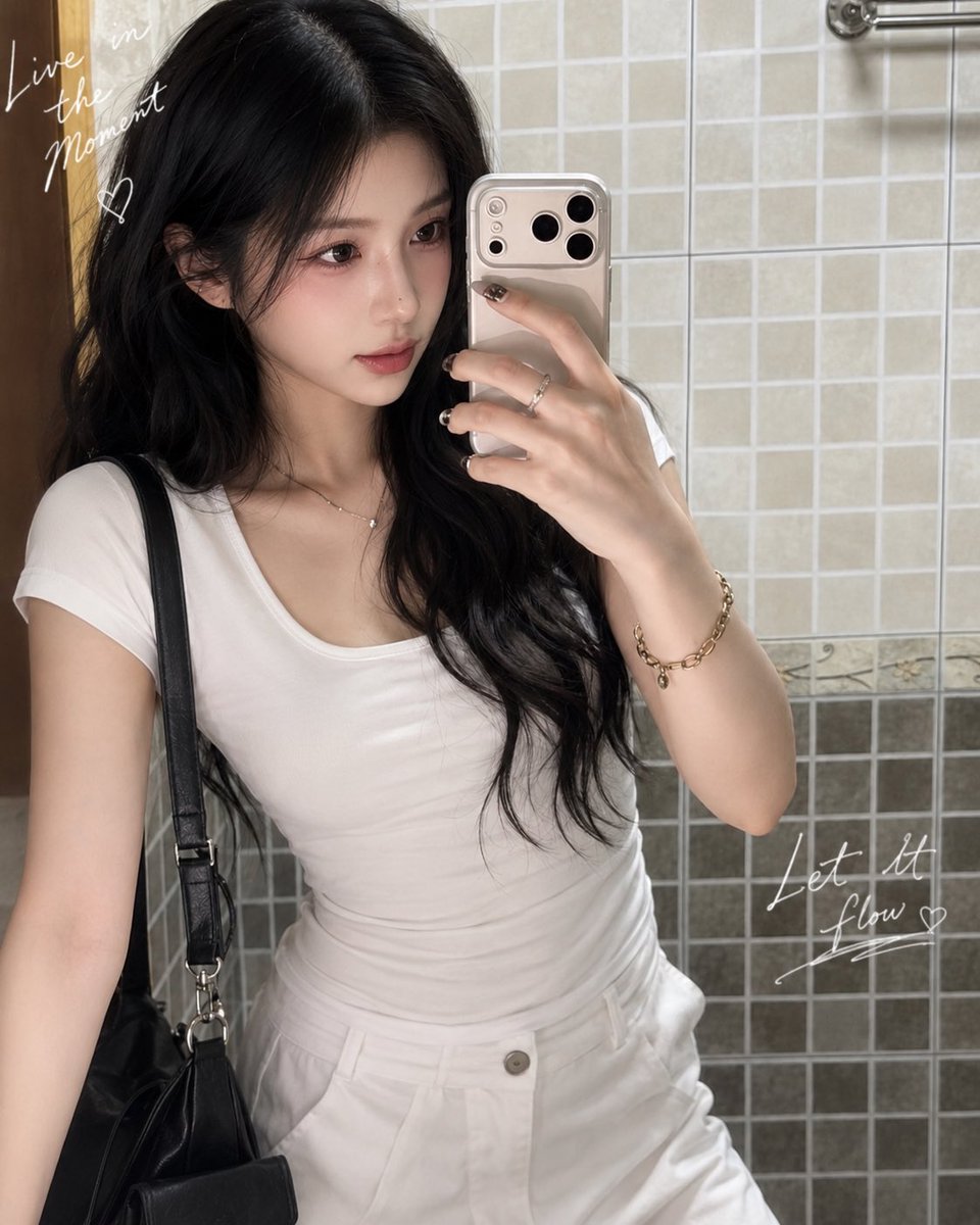 Realistic Korean Mirror Selfie