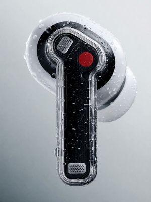 Wet Transparent Earbud Macro