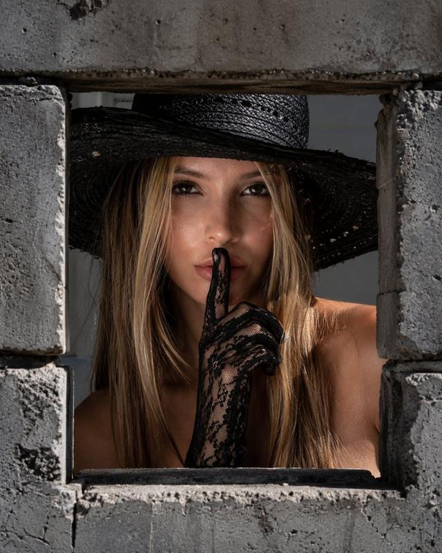 Peephole Silence Editorial