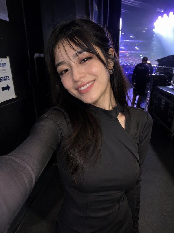 Accidental Backstage iPhone Selfie